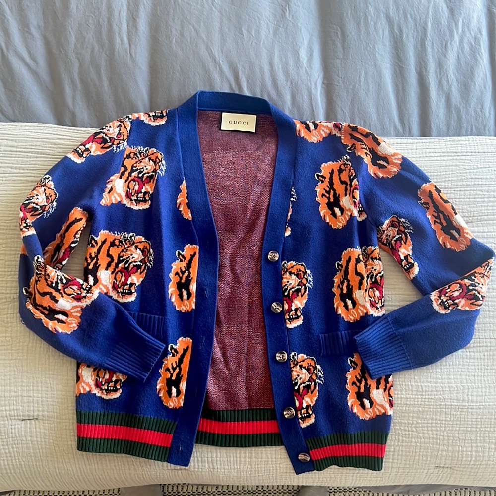 Gucci (d u p e) sweater